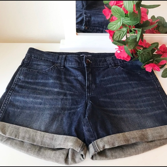 GAP Pants - GAP Aubrey Cuffed Dark Wash Jean Shorts